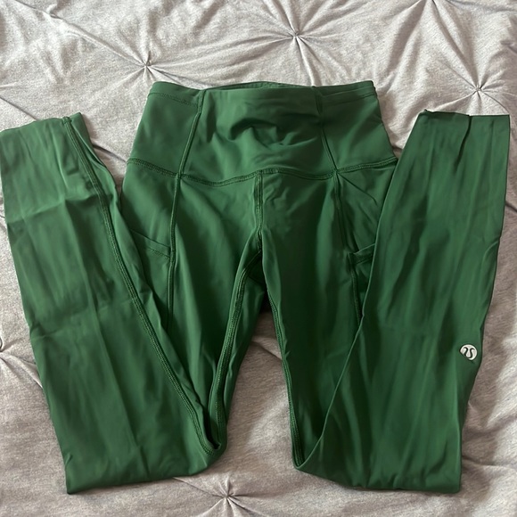 Everglades green lululemon leggings - Picture 1 of 2